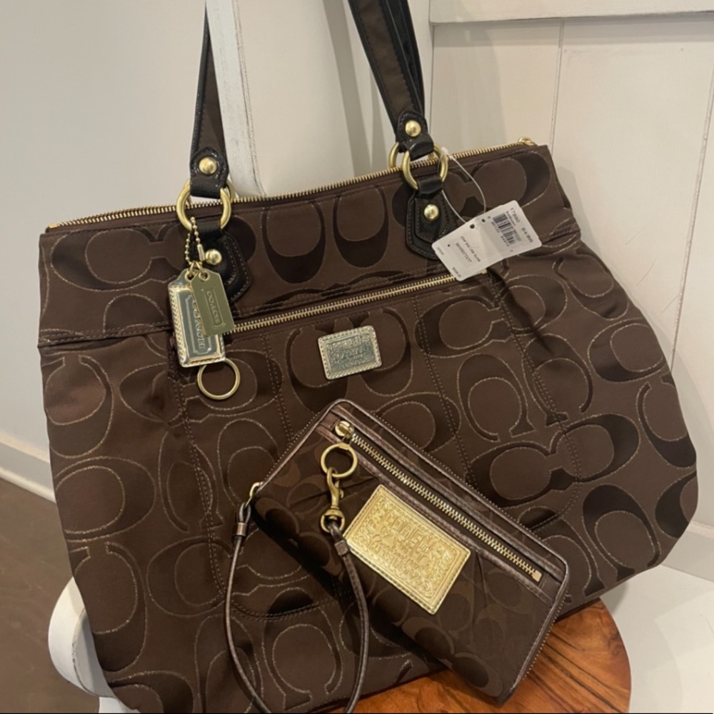 Coach poppy purse & wallet set